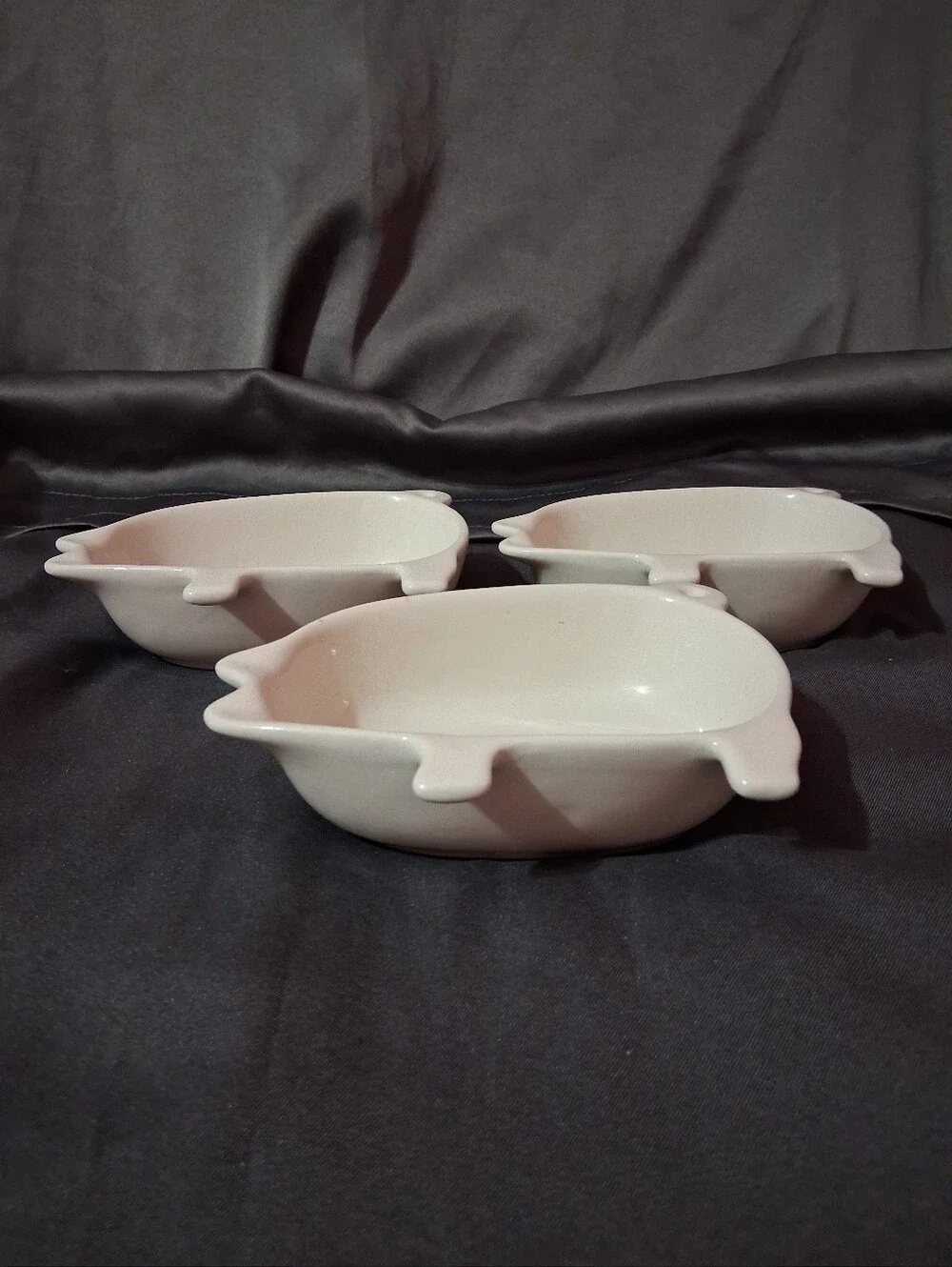Vintage Tabletops Gallery 3pc Pig Bowl Set